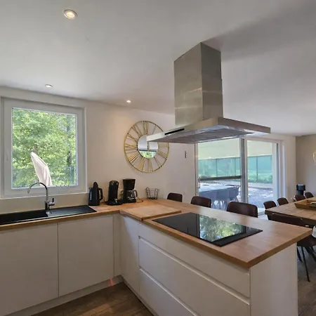 Дом отдыха L'antre Nous - - Sauna & Hottub 9 Pers *